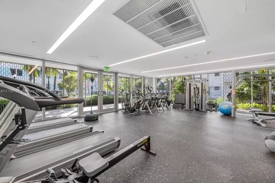 Other - 300 Collins Ave #3E, Miami Beach, FL 33139 photo 7 of 10