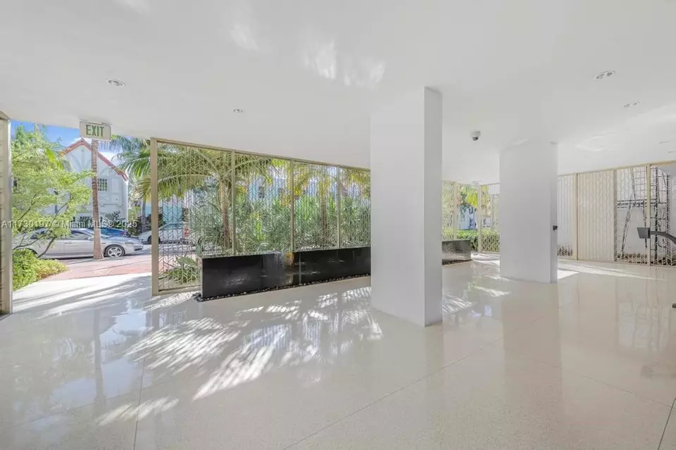 Other - 300 Collins Ave #3E, Miami Beach, FL 33139 photo 5 of 10