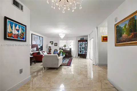 9354 SW 77th Ave #I4, Miami, FL 33156