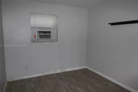 598 E 41st St, Hialeah, FL 33013 photo 5