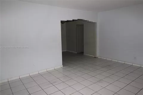 598 E 41st St, Hialeah, FL 33013 photo 2