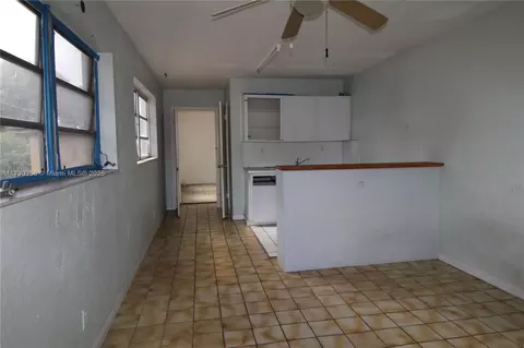 598 E 41st St, Hialeah, FL 33013 photo 12