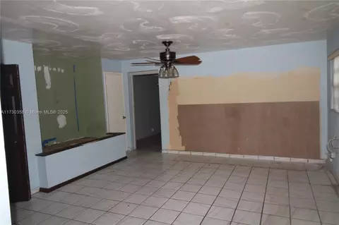 598 E 41st St, Hialeah, FL 33013 photo 8