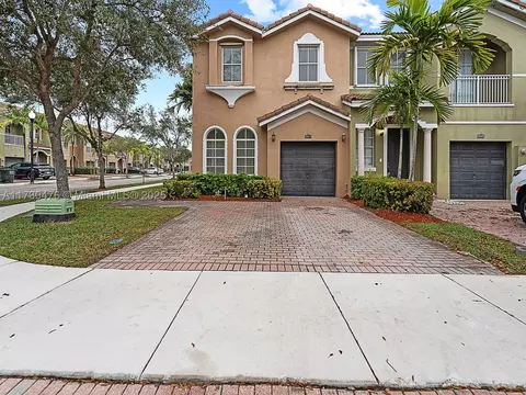 2511 SE 14th Ct, Homestead, FL 33035