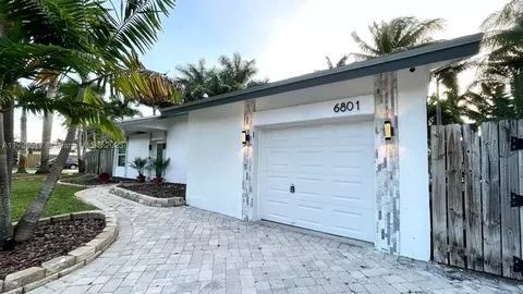 6801 NW 26th Way, Fort Lauderdale, FL 33309