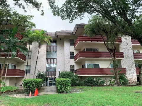 1205 Mariposa Ave #411, Coral Gables, FL 33146