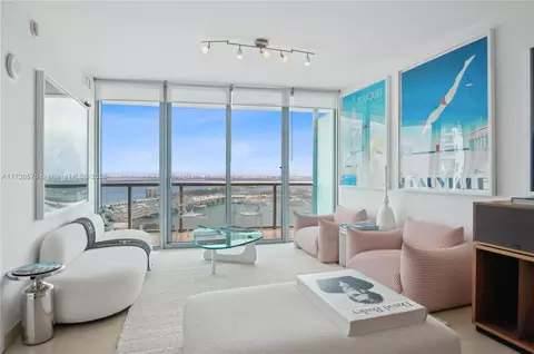 888 Biscayne Blvd #3410, Miami, FL 33132
