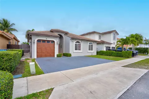 15347 SW 33rd Ln, Miami, FL 33185