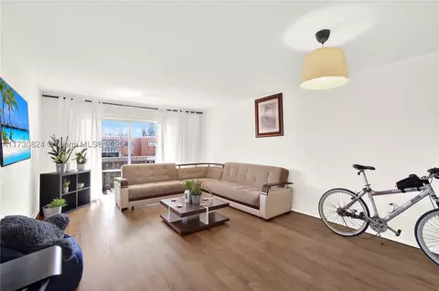 233 NE 14th Ave #505, Hallandale Beach, FL 33009