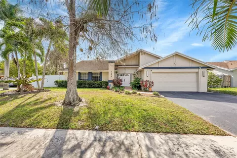 7100 NW 49th Ct, Lauderhill, FL 33319