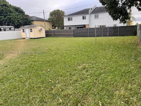 11530 Lincoln Blvd, Miami, FL 33176