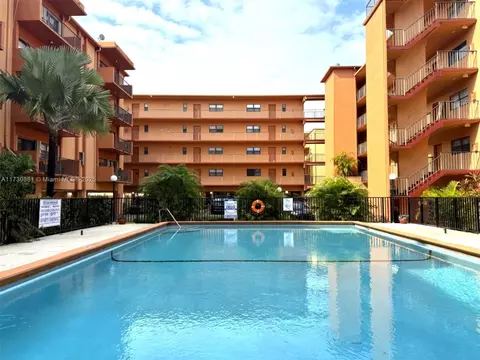1800 W 54th St #409, Hialeah, FL 33012