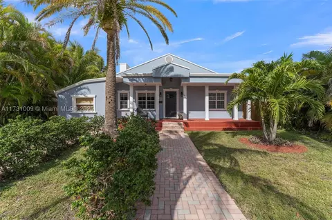 1605 Dewey St, Hollywood, FL 33020