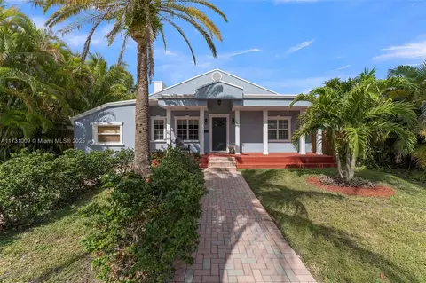 1605 Dewey St, Hollywood, FL 33020