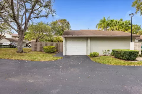 10878 SW 112th Ave #10878, Miami, FL 33176