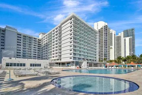 19201 Collins Ave #526, Sunny Isles Beach, FL 33160