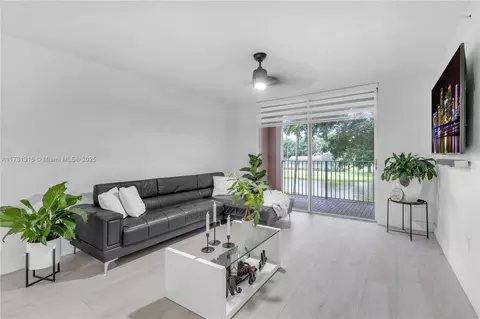 12142 Saint Andrews Pl #206, Miramar, FL 33025