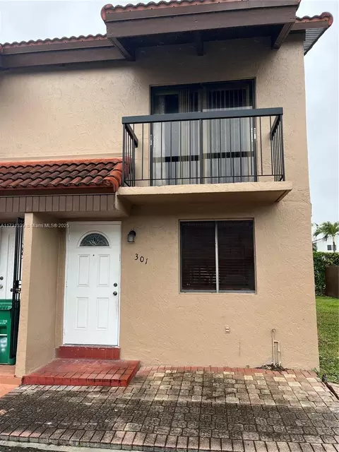 1927 SW 107th Ave #301, Miami, FL 33165