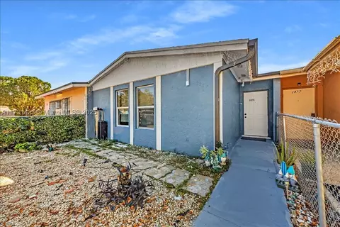 3879 NW 213th St, Miami Gardens, FL 33055