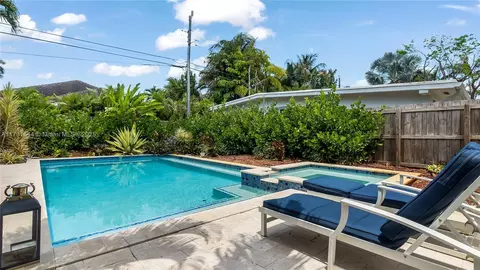 1621 N Victoria Park Rd, Fort Lauderdale, FL 33305
