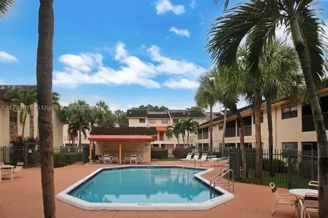 3043 Riverside Dr #222, Coral Springs, FL 33065