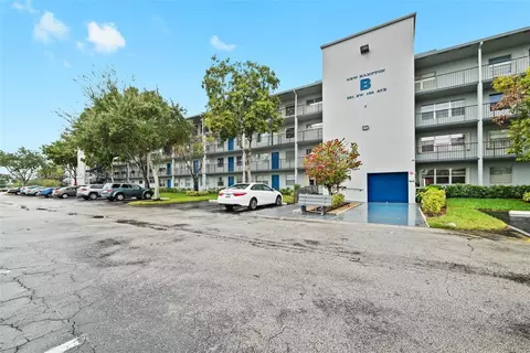 551 SW 135th Ave #416B, Pembroke Pines, FL 33027