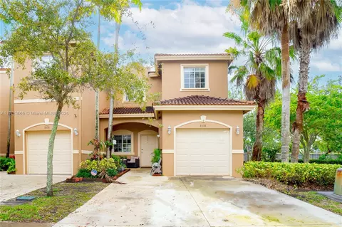 8538 SW 214th Way #8538, Cutler Bay, FL 33189
