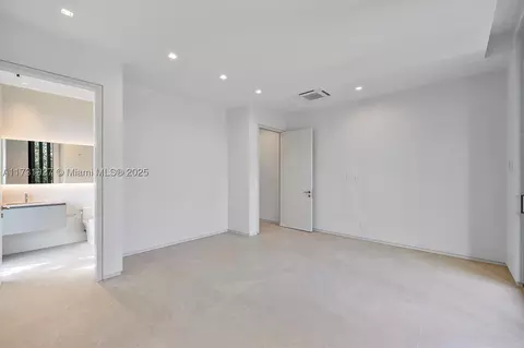 960 Mariner Dr, Key Biscayne, FL 33149 photo 32