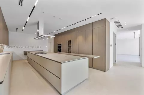 960 Mariner Dr, Key Biscayne, FL 33149 photo 23