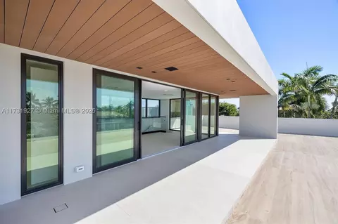 960 Mariner Dr, Key Biscayne, FL 33149 photo 61