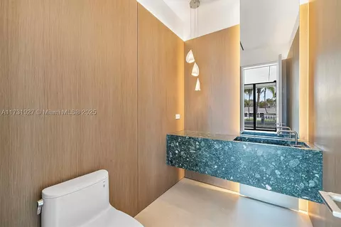 960 Mariner Dr, Key Biscayne, FL 33149 photo 24