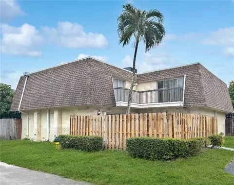 8212 SW 23rd Ct #18D, North Lauderdale, FL 33068