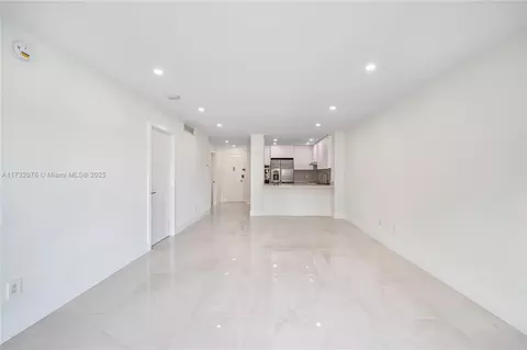 1450 Lincoln Rd #409, Miami Beach, FL 33139