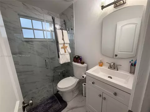 Bath - 6025 E 4th Ave, Hialeah, FL 33013 photo 1 of 2