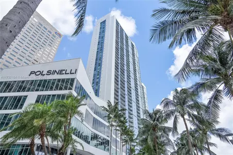 335 S Biscayne Blvd #2207, Miami, FL 33131
