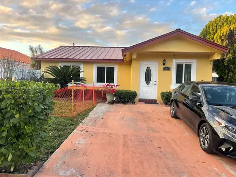 11949 SW 210th St, Miami, FL 33177