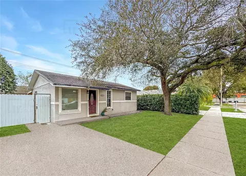 2631 N 72nd Way, Hollywood, FL 33024