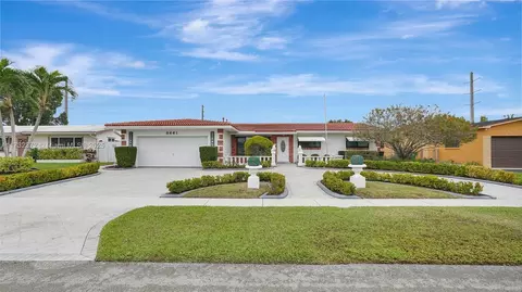 8661 NW 24th Ct, Pembroke Pines, FL 33024