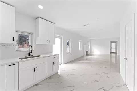 1994 NW 47th Ter, Miami, FL 33142