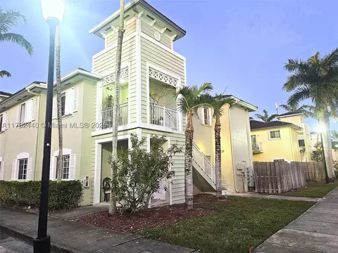 373 NE 26th Pl #204, Homestead, FL 33033
