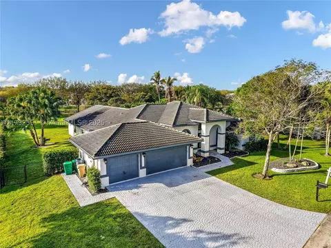 12680 SW 34th Pl, Davie, FL 33330