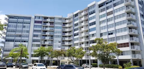 1300 NE Miami Gardens Dr #518E, Miami, FL 33179