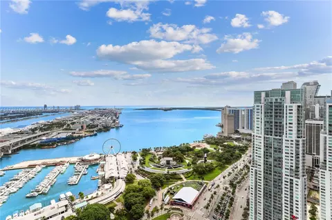 398 NE 5th St #4414, Miami, FL 33132