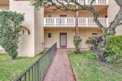 9350 Sunrise Lakes Blvd #111, Sunrise, FL 33322