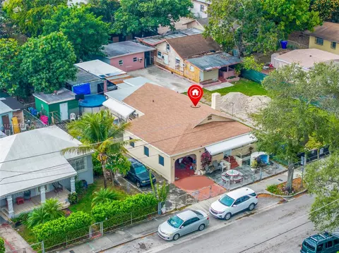 400 NW 32nd St, Miami, FL 33127