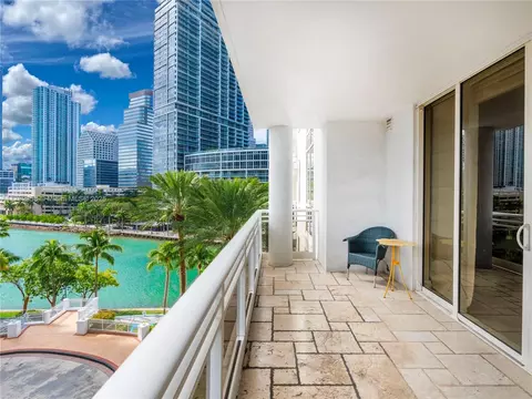 901 Brickell Key Blvd #702, Miami, FL 33131