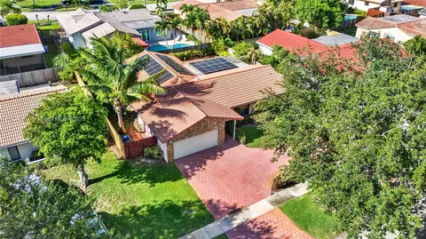 9693 NW 28th St, Coral Springs, FL 33065