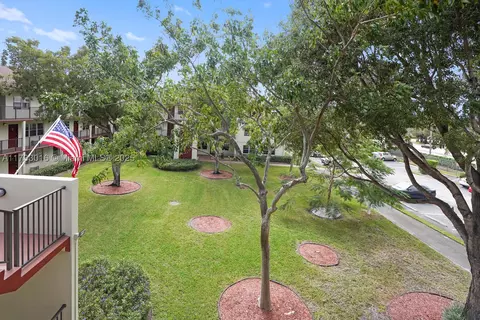 151 SW 135th Ter #302T, Pembroke Pines, FL 33027