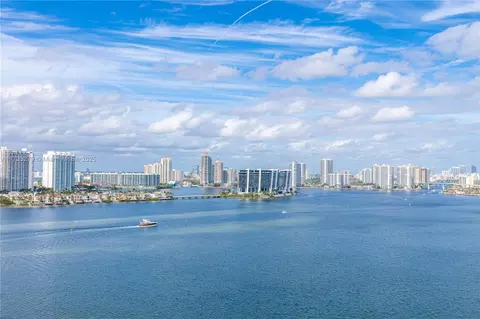 250 174th St #2116, Sunny Isles Beach, FL 33160