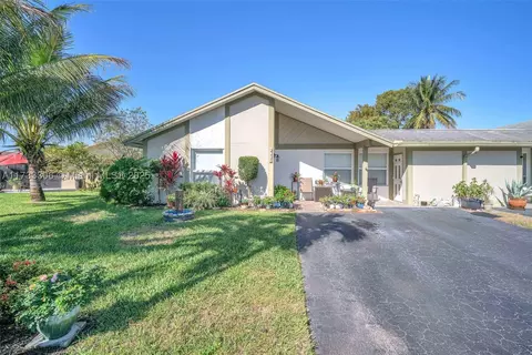 2111 SW 71st Way, Davie, FL 33317